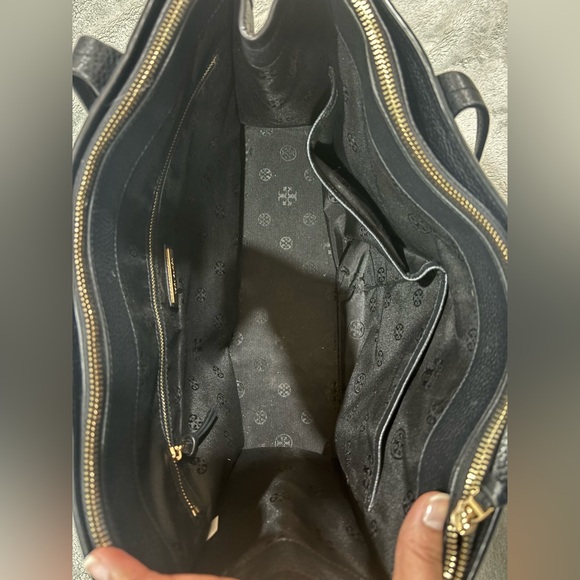 Tory Burch Black Leather Tote Bag - Picture 8 of 8